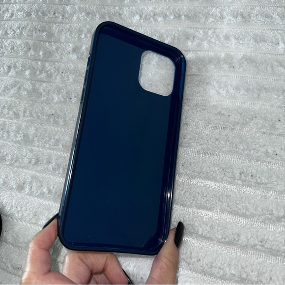 Case iPhone 12 Pro Max Case w/matching pop socket/ pre owner - Picture 10 of 16